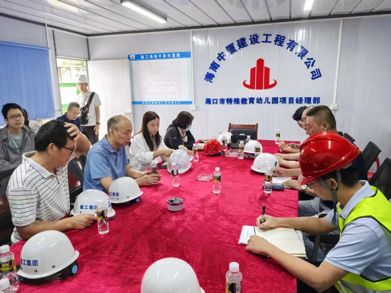 闻“汛”而动打好防风主动仗 | 91成人
深入一线督查安全生产及台风防御工作(图5) 5.jpg