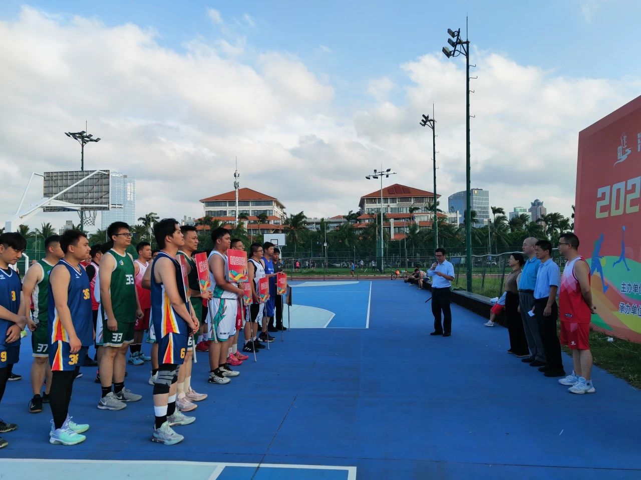 集团联队夺冠！91成人
2025年职工篮球比赛圆满举办